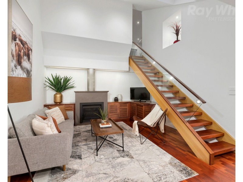 9 Lake King Circle, Waterways VIC 3195