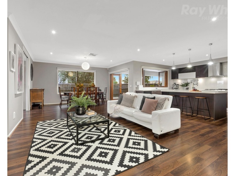 2 Portland Place, Waterways VIC 3195