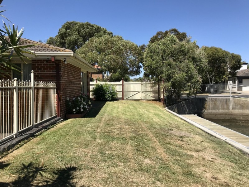 204 McLeod Road, Patterson Lakes VIC 3197