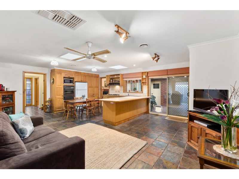 4 Rebecca Close, Chelsea Heights VIC 3196