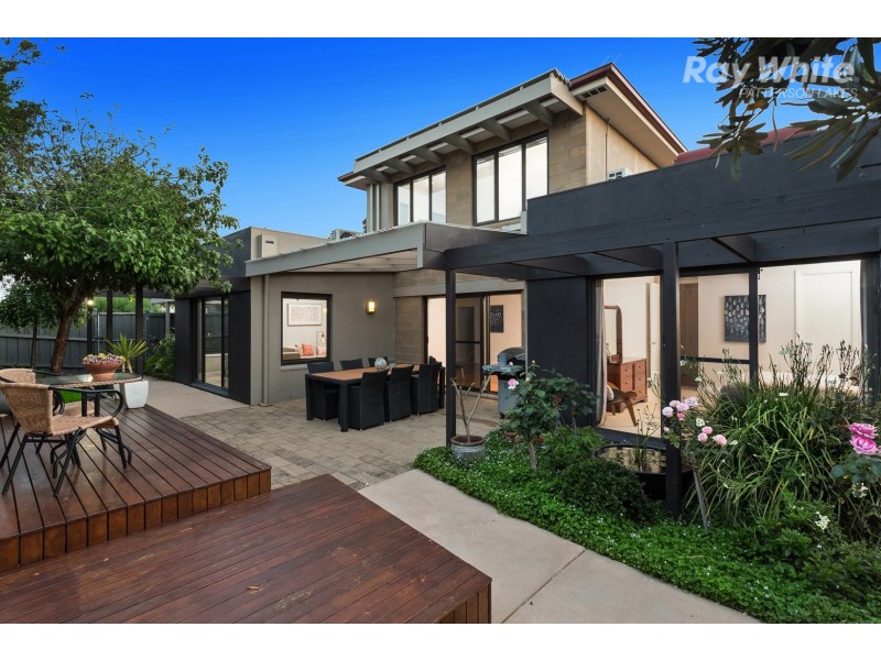 3 Burdekin Boulevard, Waterways VIC 3195