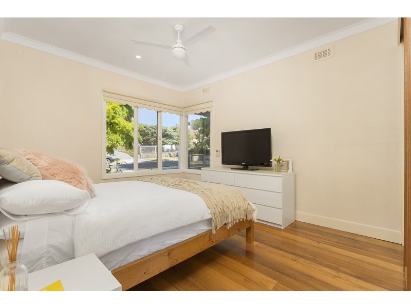 9A Evan  Street, Parkdale VIC 3195