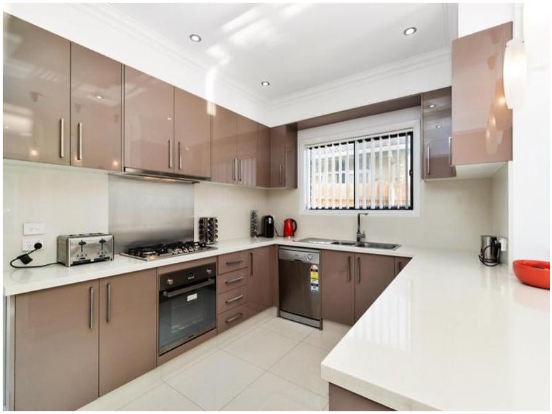 2/3B Kenilworth Avenue, Frankston VIC 3199