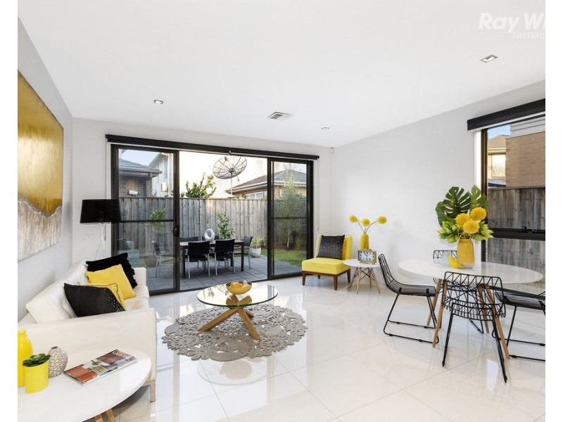 2 Jubilee Boulevard, Waterways VIC 3195