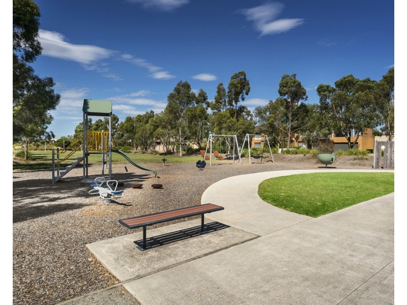 2 Jubilee Boulevard, Waterways VIC 3195