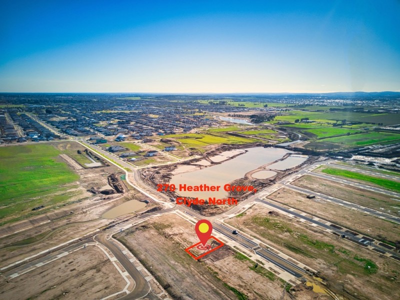 270 Heather Grove, Clyde North VIC 3978