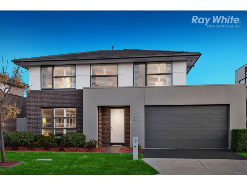 20 Ashberg Drive, Waterways VIC 3195
