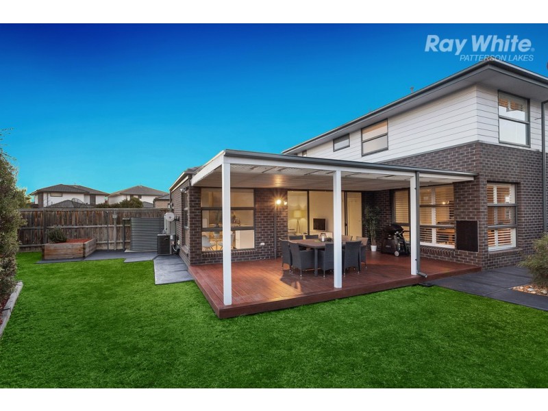 20 Ashberg Drive, Waterways VIC 3195