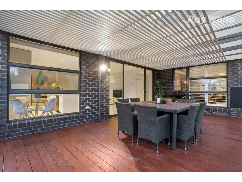 20 Ashberg Drive, Waterways VIC 3195