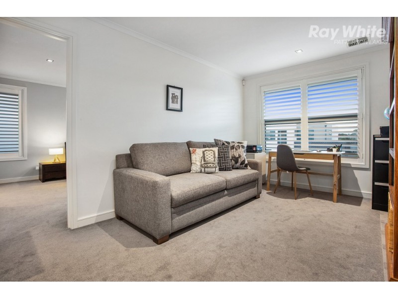 20 Ashberg Drive, Waterways VIC 3195