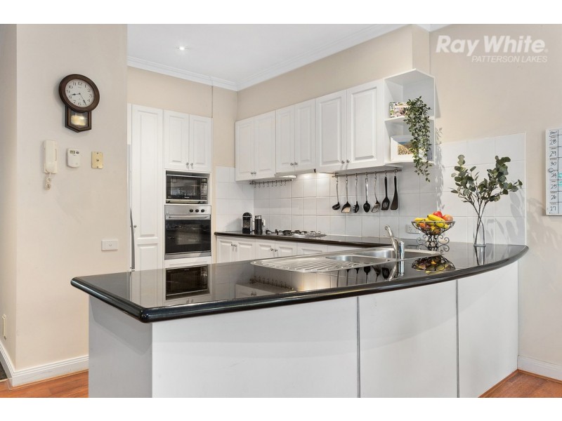 60 Scarborough Drive, Patterson Lakes VIC 3197