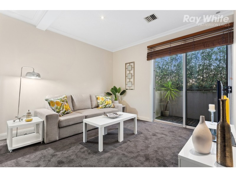 60 Scarborough Drive, Patterson Lakes VIC 3197