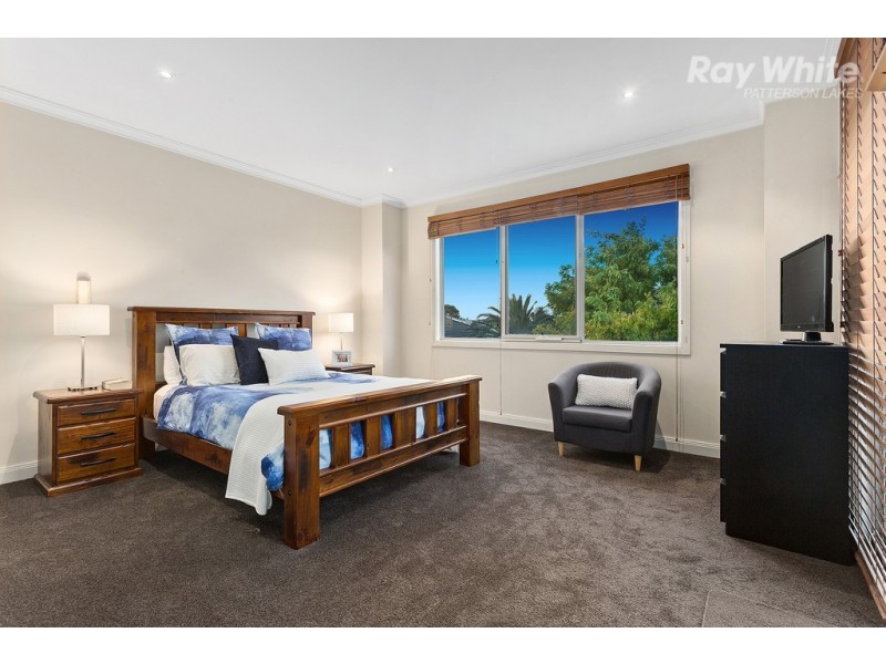 60 Scarborough Drive, Patterson Lakes VIC 3197