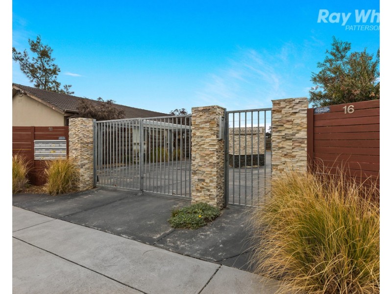 4/18 Melaleuca Drive, Carrum VIC 3197