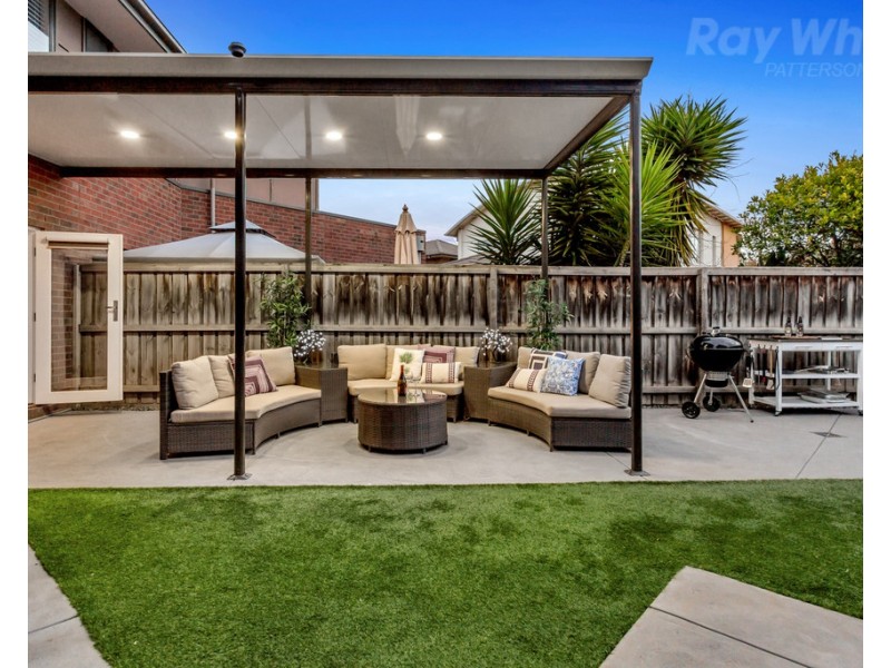 25 Dresden Drive, Waterways VIC 3195