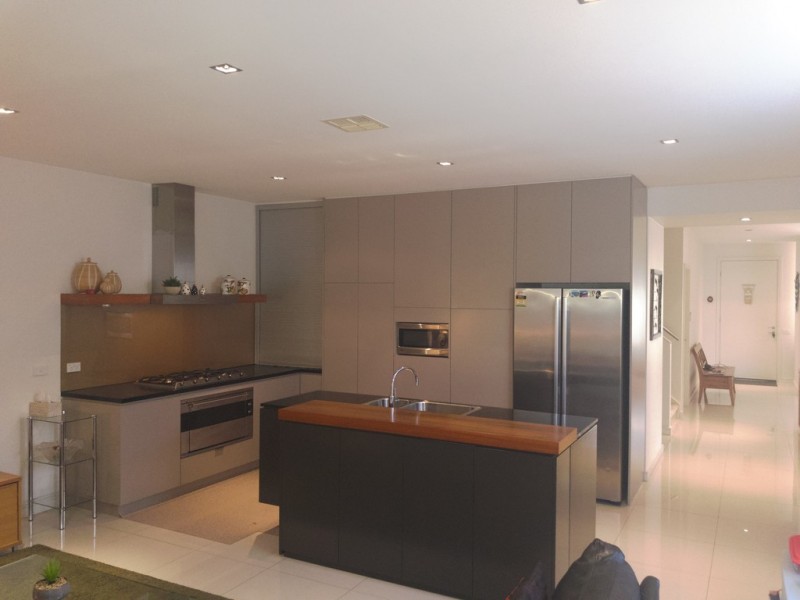 10 Ashberg Drive, Waterways VIC 3195