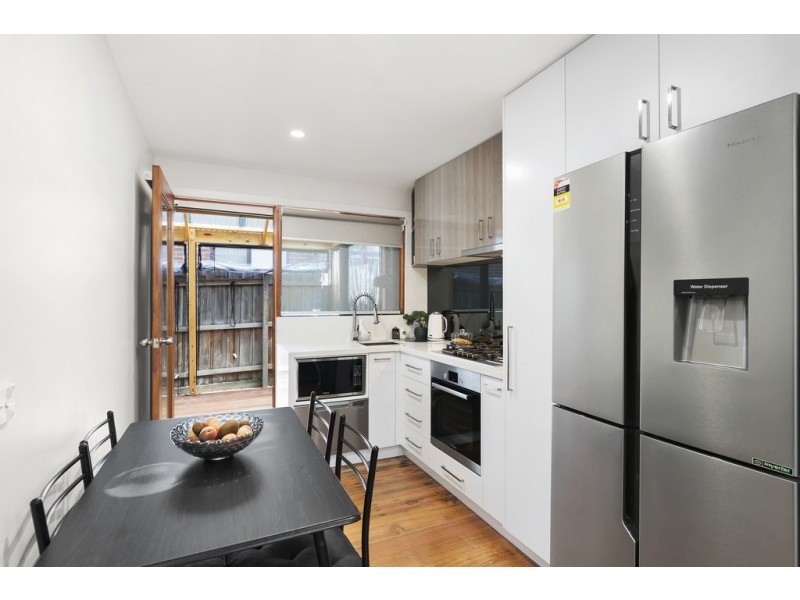 3/4 Rhoden Court, Dandenong North VIC 3175