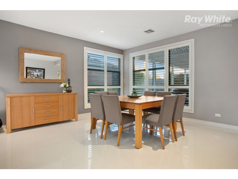 20 Ashberg Drive, Waterways VIC 3195