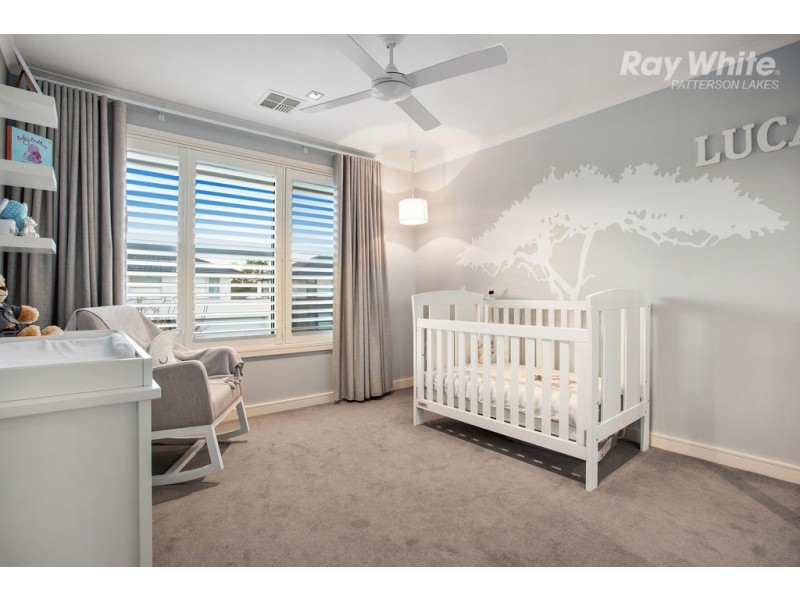 20 Ashberg Drive, Waterways VIC 3195