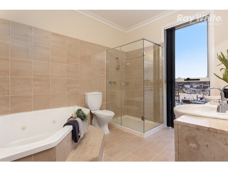 71 Scarborough Drive, Patterson Lakes VIC 3197