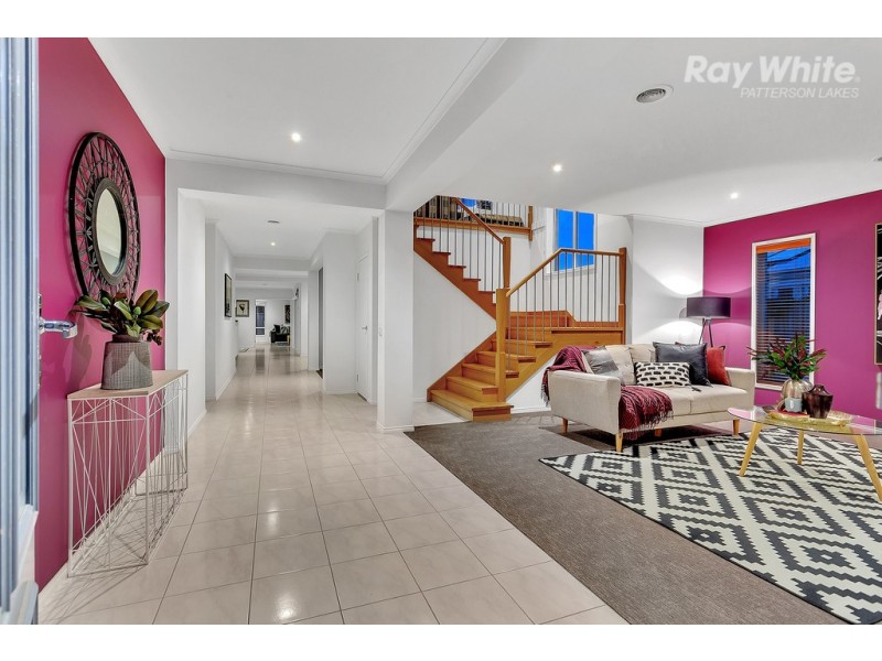 16 Merri Drive, Waterways VIC 3195