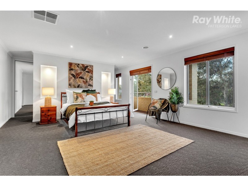 16 Merri Drive, Waterways VIC 3195