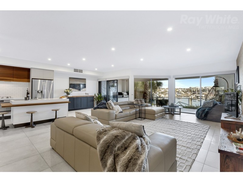 1 North Shore Drive, Patterson Lakes VIC 3197