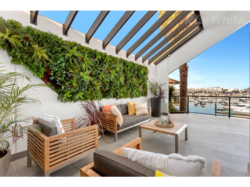 1 North Shore Drive, Patterson Lakes VIC 3197