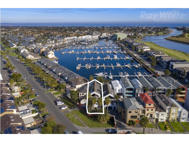 1 North Shore Drive, Patterson Lakes VIC 3197