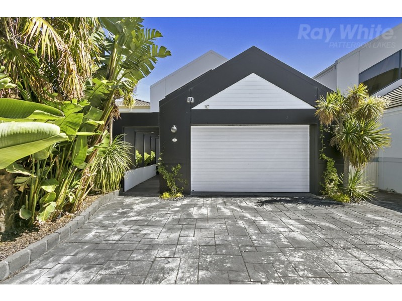 1 North Shore Drive, Patterson Lakes VIC 3197