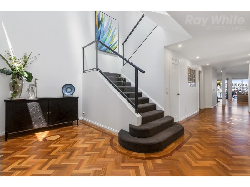 1 North Shore Drive, Patterson Lakes VIC 3197