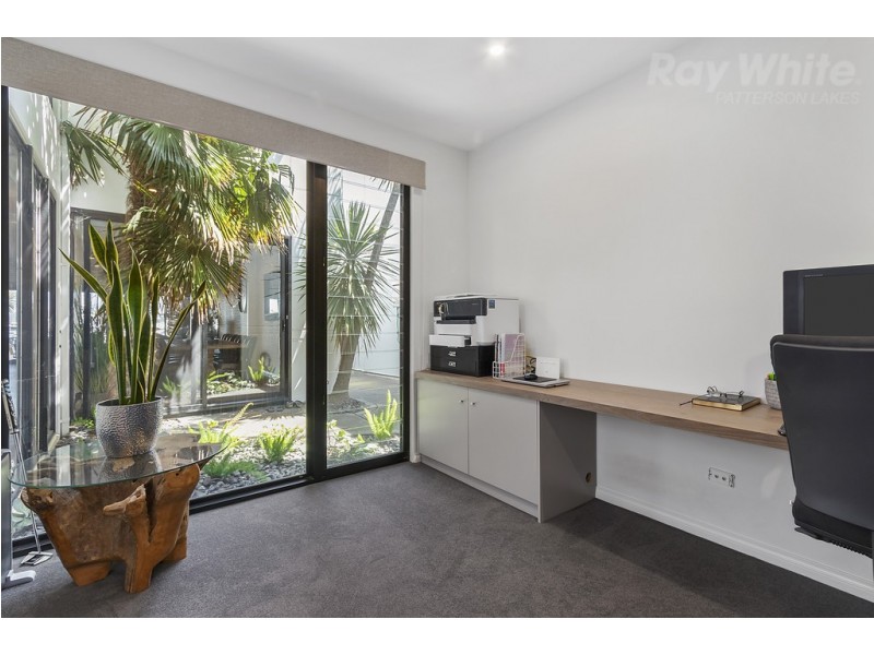 1 North Shore Drive, Patterson Lakes VIC 3197