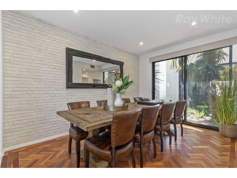 1 North Shore Drive, Patterson Lakes VIC 3197