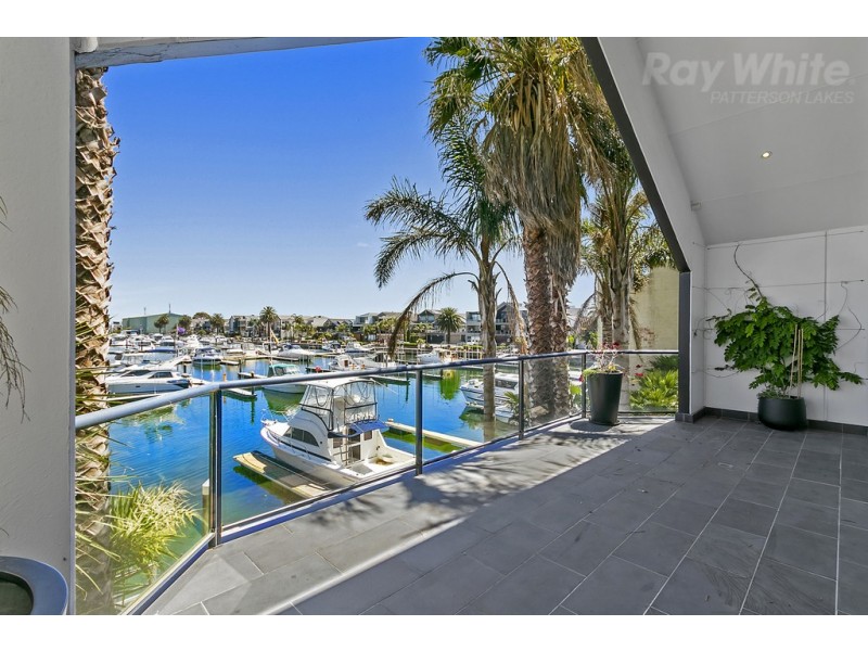 1 North Shore Drive, Patterson Lakes VIC 3197