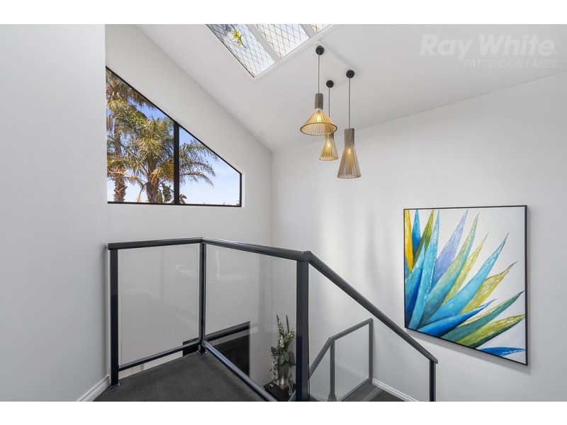 1 North Shore Drive, Patterson Lakes VIC 3197