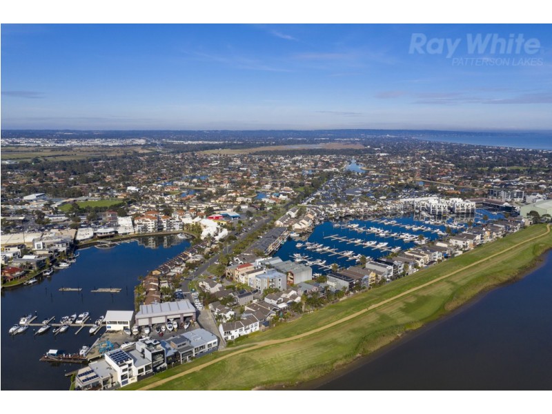 1 North Shore Drive, Patterson Lakes VIC 3197