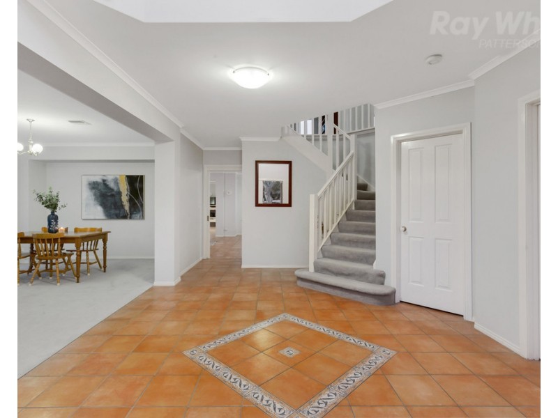 9 Stephanie Court, Patterson Lakes VIC 3197