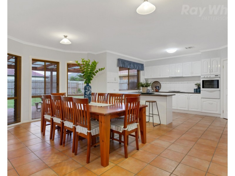 9 Stephanie Court, Patterson Lakes VIC 3197