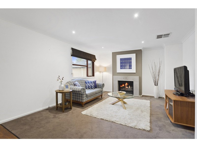 64 Island Point Avenue, Waterways VIC 3195