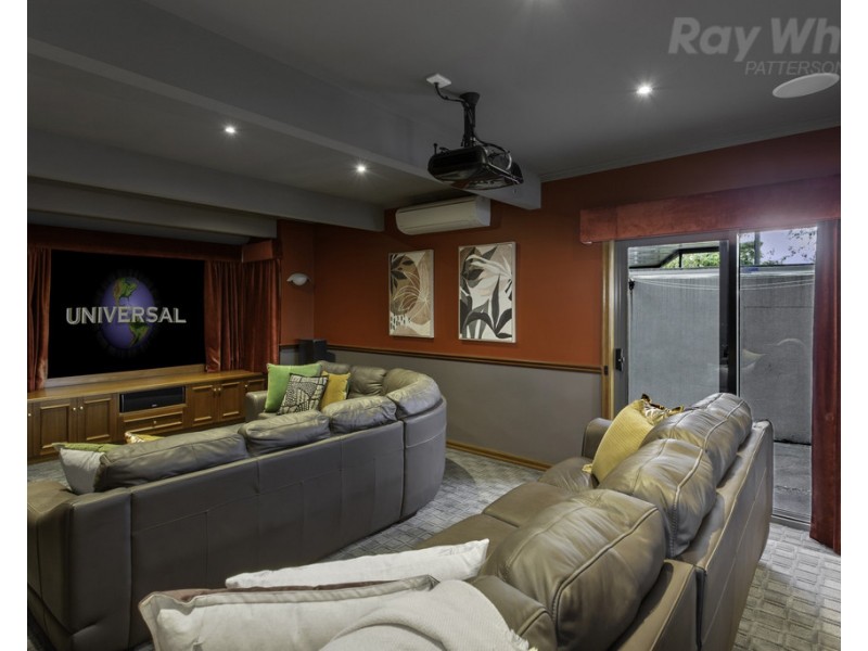 2 Salmon Bay, Patterson Lakes VIC 3197