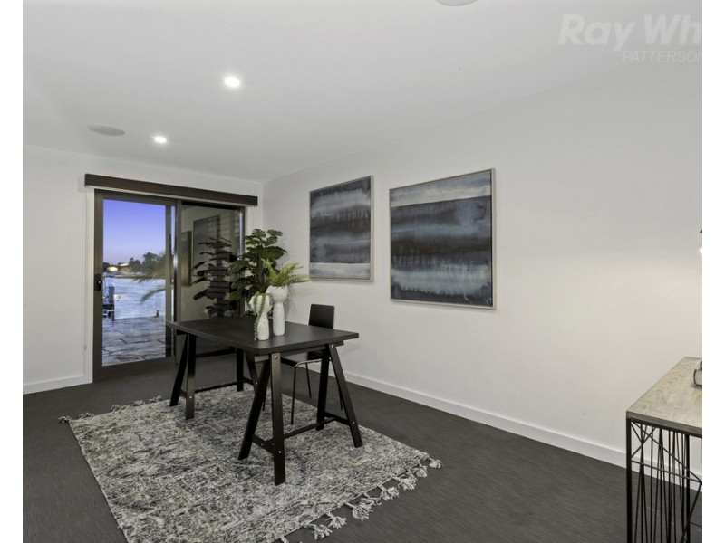 2 Salmon Bay, Patterson Lakes VIC 3197