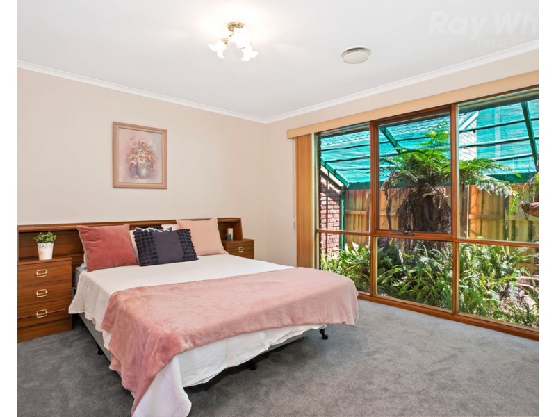 6 Beachcomber Court, Patterson Lakes VIC 3197