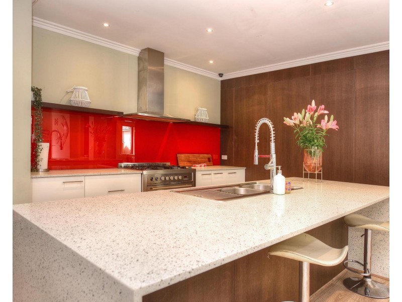 27 Coorong Circle, Waterways VIC 3195