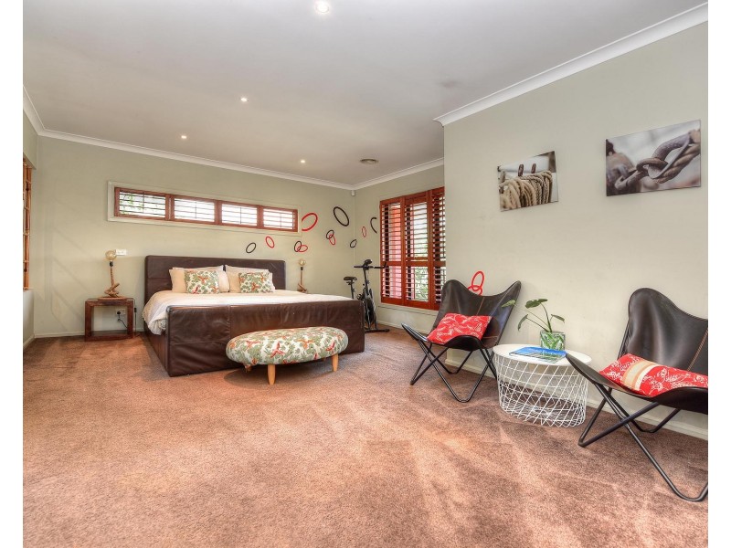 27 Coorong Circle, Waterways VIC 3195
