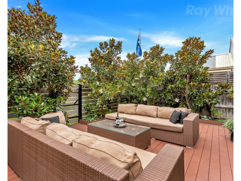 18 Tiller Lane, Patterson Lakes VIC 3197