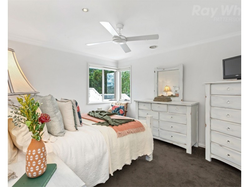 18 Tiller Lane, Patterson Lakes VIC 3197