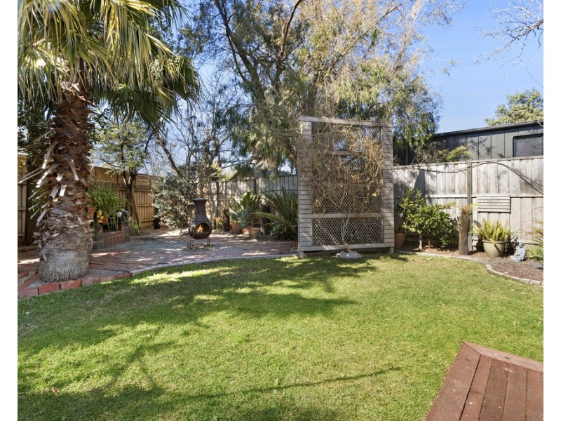 1 Warrawitur Court, Bonbeach VIC 3196