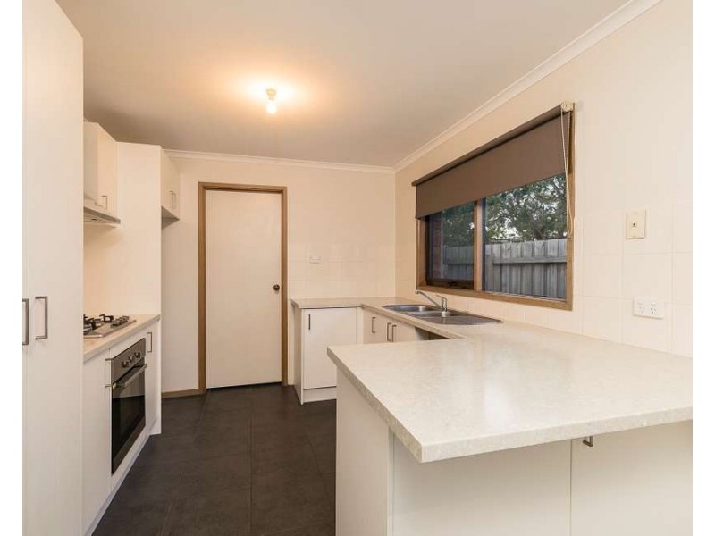 48 Airlie Grove, Seaford VIC 3198