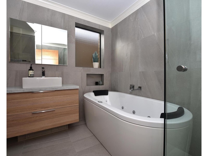 42/74-76 Gladesville Boulevard, Patterson Lakes VIC 3197