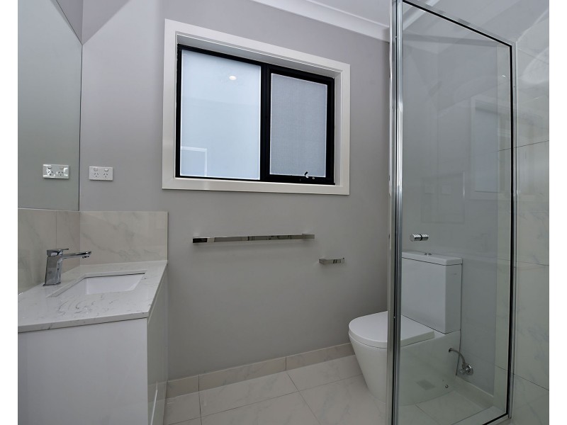 2/15 Bondi Avenue, Bonbeach VIC 3196